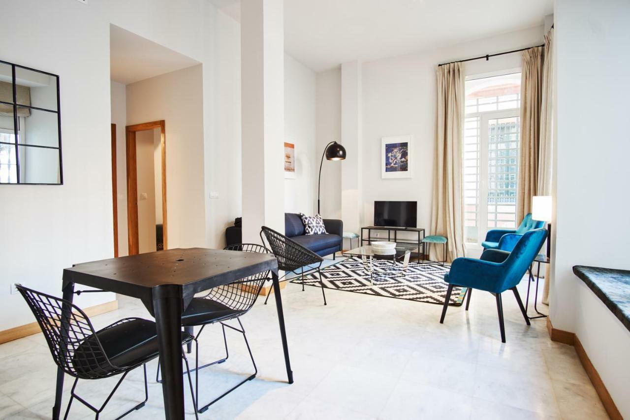 Arenal Carreteria Deluxe Suites By Valcambre Seville Exterior photo