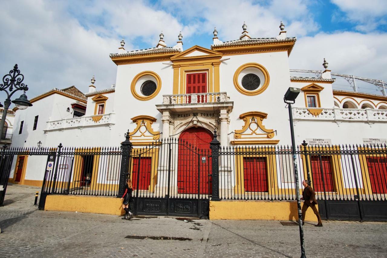 Arenal Carreteria Deluxe Suites By Valcambre Seville Exterior photo